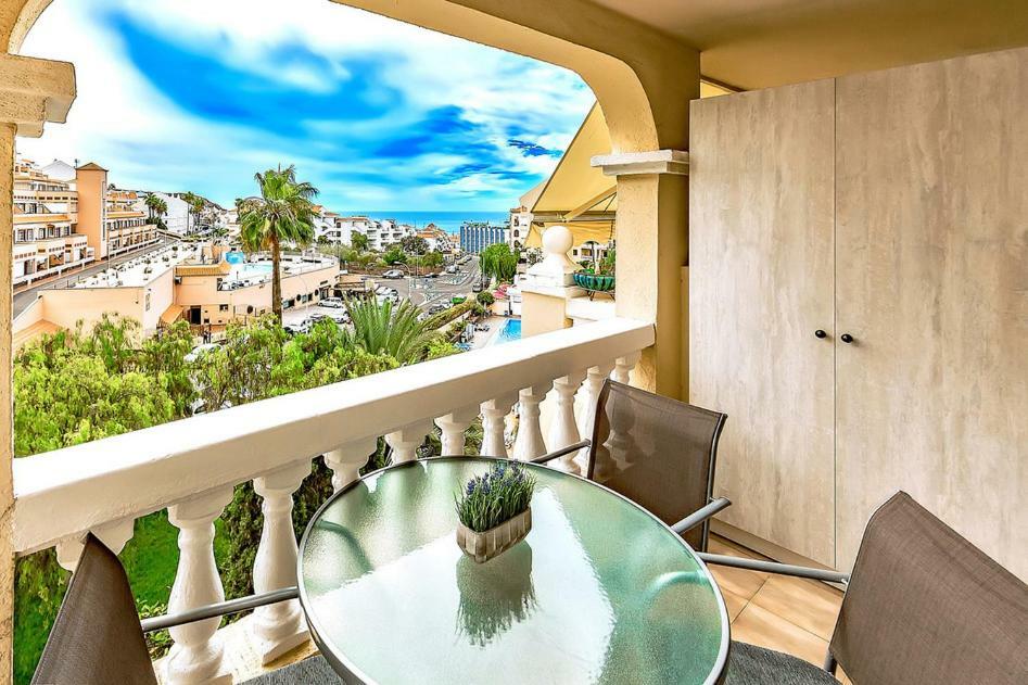 Studio In Los Cristianos Ocean View Arona  Extérieur photo